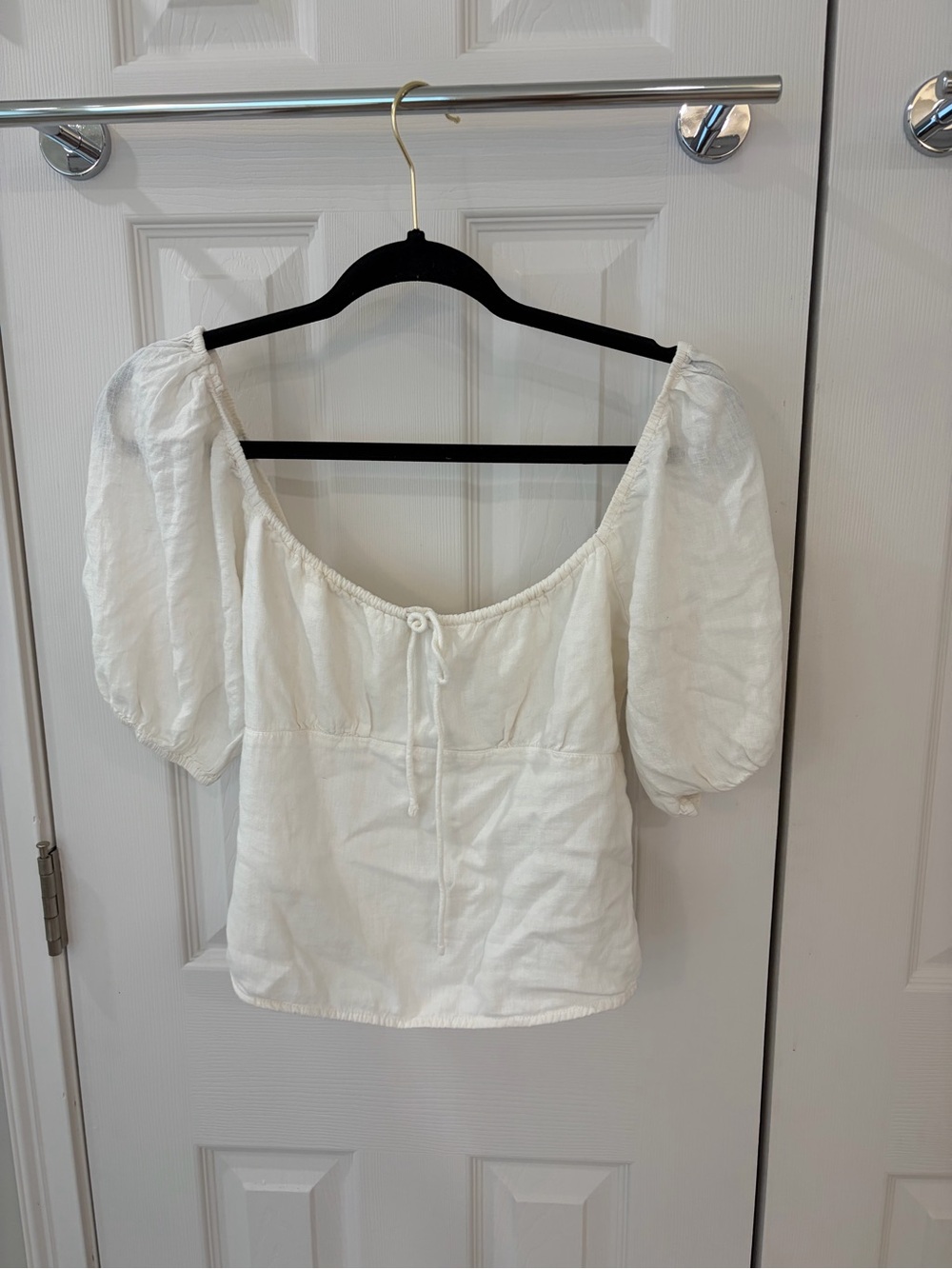 Abercrombie & Fitch White Puff-Sleeve Tie-Front Blouse